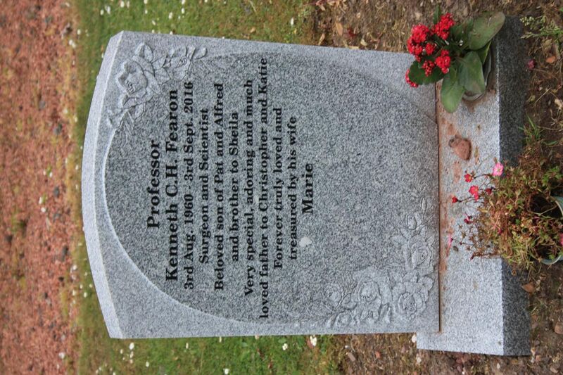 File:The grave of Prof Kenneth Fearon, Grange Cemetery.jpg