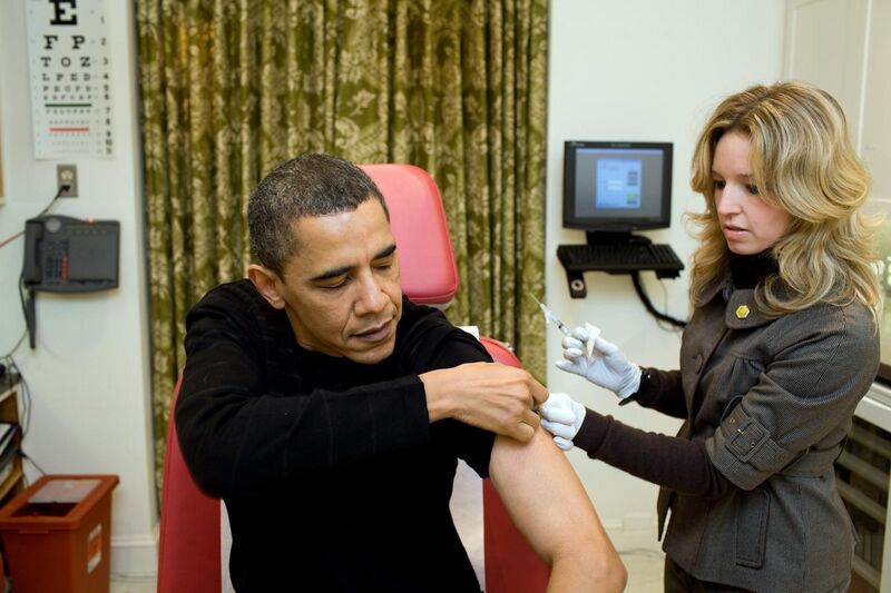 File:A nurse vaccinates Barack Obama against H1N1.jpg