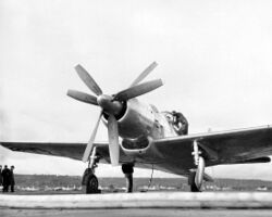 Boeing XF8B-1 on ground.jpg