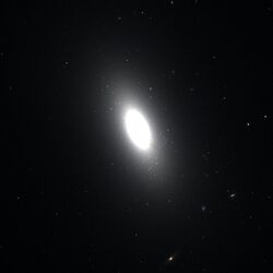 NGC 3377 Hubble WikiSky.jpg