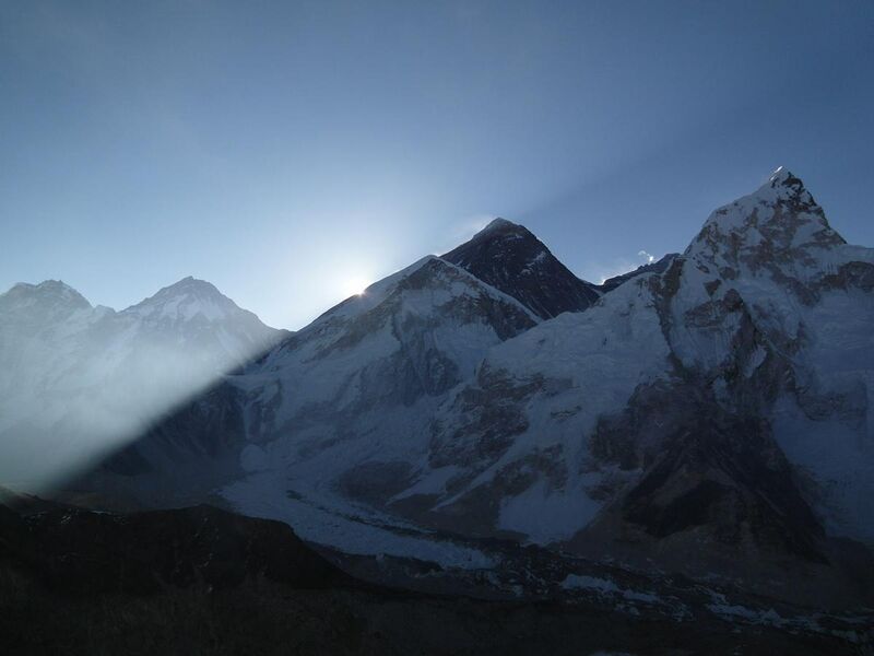 File:Sunrise over Everest.jpg