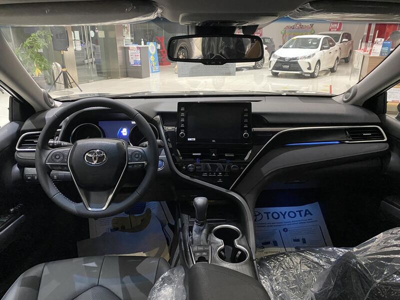 File:2022 Toyota Camry 2.5 V Hybrid (Interior).jpg