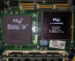 I486SX and i486 OverDrive in Socket.jpg
