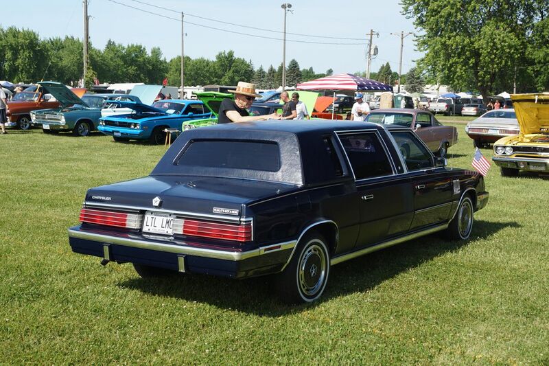 File:1984 Chrysler Executive Limousine (35084111796).jpg