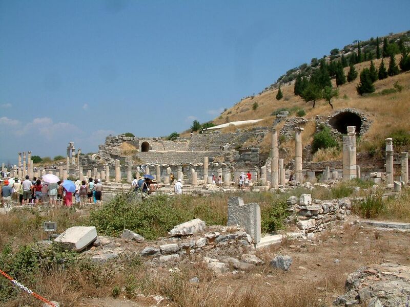 File:Efez agora odeon prytaneion RB.jpg