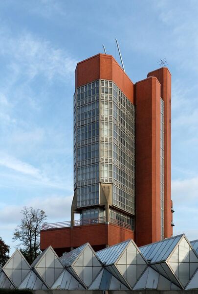 File:Leicester University Engineering Building.jpg