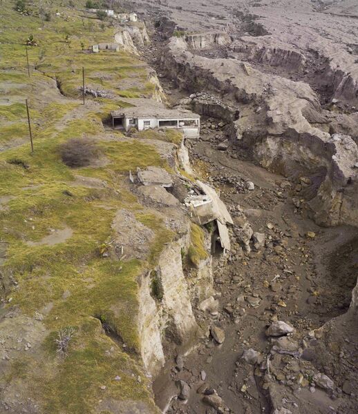 File:Soufrière Hills volcanic aftermath (Aerial views, Montserrat, 2007) 04.jpg