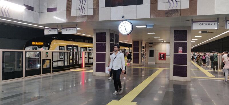 File:Üsküdar metro 2.jpg