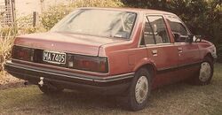 1984-1987 Holden Camira (JJ) sedan 02.jpg