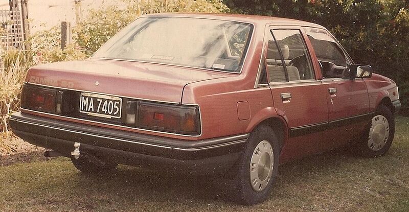 File:1984-1987 Holden Camira (JJ) sedan 02.jpg
