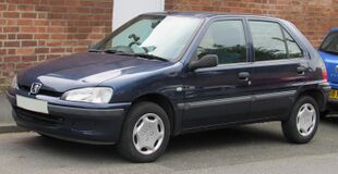 2001 Peugeot 106 XN Zest 2 1.1 Front.jpg