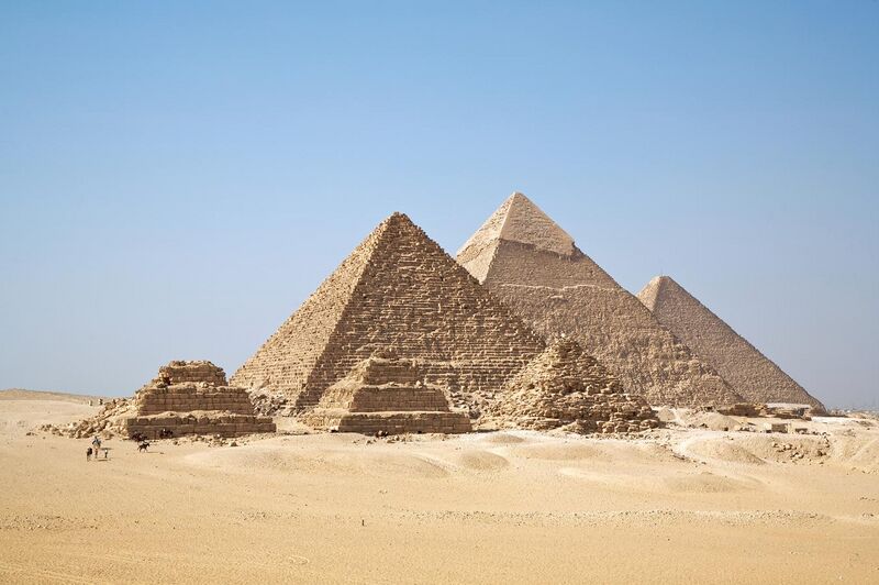 File:All Gizah Pyramids.jpg