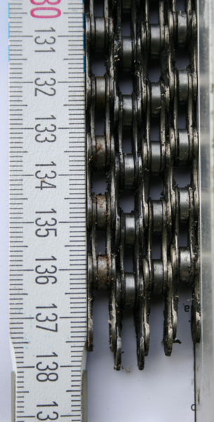 File:Bicycle Chain worn out different length det e.png