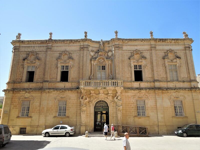 File:Cathedral Museum in Mdina, Malta.jpg