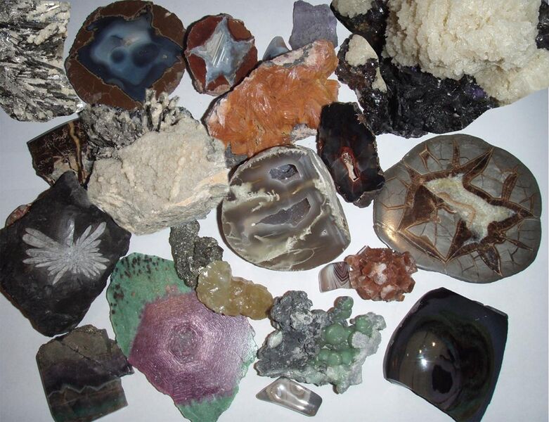 File:Different minerals.jpg