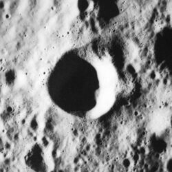 Recht crater AS16-M-2704.jpg