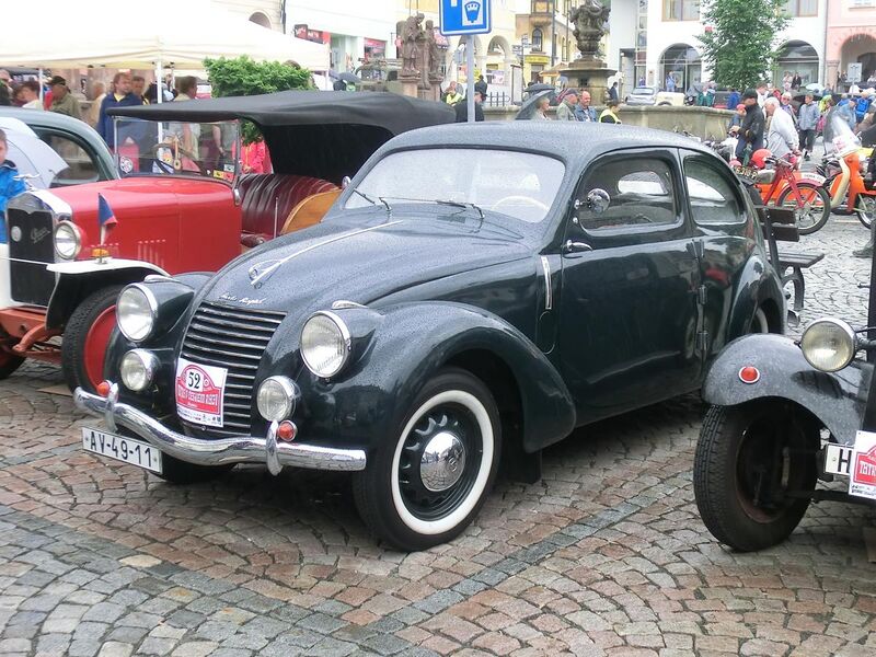 File:Škoda Rapid OHV proudnicový - 1940 2.JPG