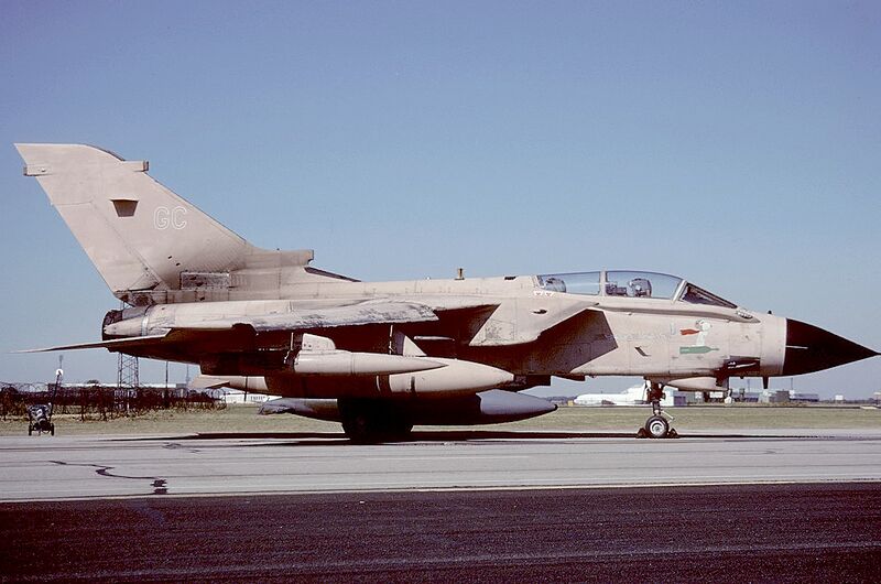 File:Panavia Tornado GR1, UK - Air Force AN1801303.jpg
