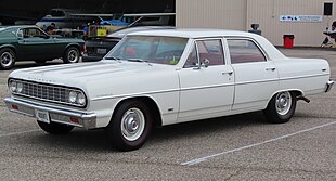 1964 Chevrolet Chevelle 300 4-door sedan, front left (Wings-n-Wheels 2023).jpg