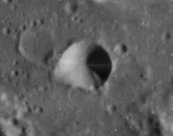 De Morgan crater 4090 h1.jpg