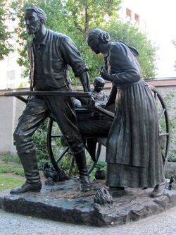 Mormon Pioneer handcart statue.jpg