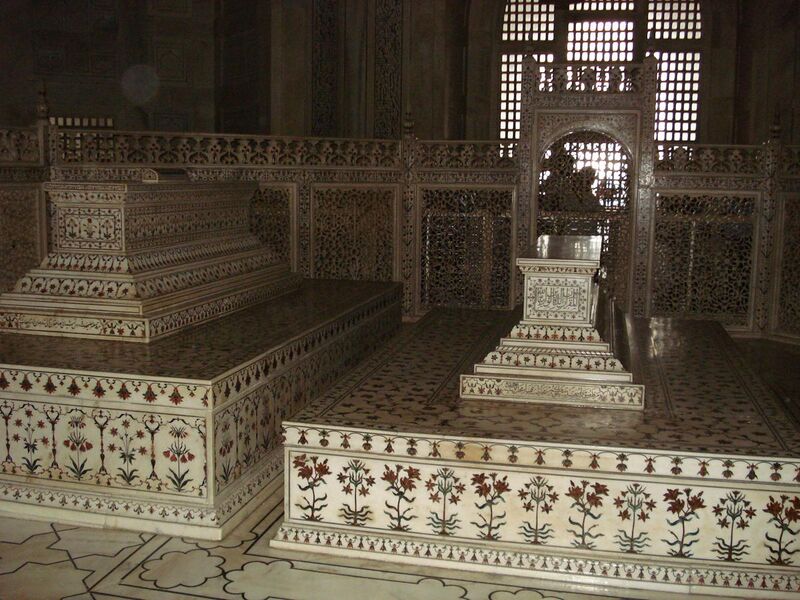 File:Persian prince tomb taj mahal.jpg