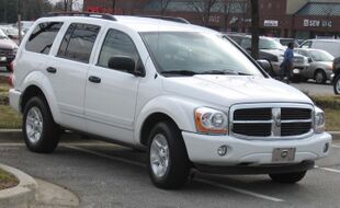 2004-2006 Dodge Durango.jpg