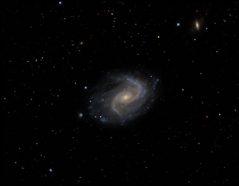 File:Dark Energy Survey - Spiral galaxy NGC 0895 (14935678296).jpg