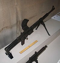 Dror-M1949-light-machine-gun-batey-haosef-2.jpg