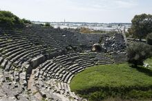 Leotoon Hellenistic Theatre 5304.jpg