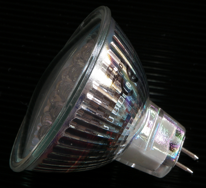 File:MR16 LED lamp with GU5.3 socket.png