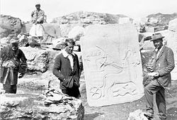 T. E. Lawrence and L. Woolley at Carchemish (1913).jpg