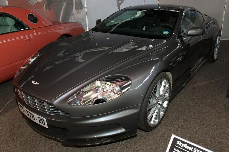 File:Aston Martin DBS (Casino Royale) front-left National Motor Museum, Beaulieu.jpg