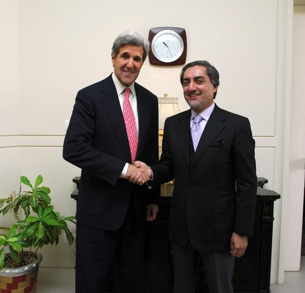 File:John Kerry with Abdullah Abdullah in 2009.jpg