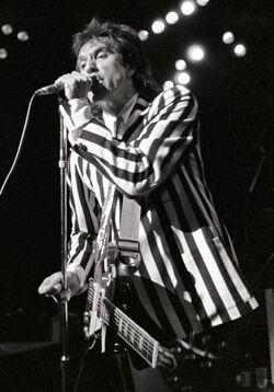 Ray Davies 1 (cropped).jpg