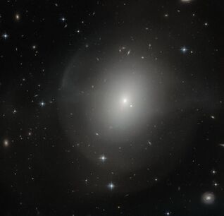 Young and dynamic NGC 2865.jpg