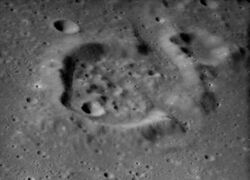 Burnham crater AS16-P-4630.jpg