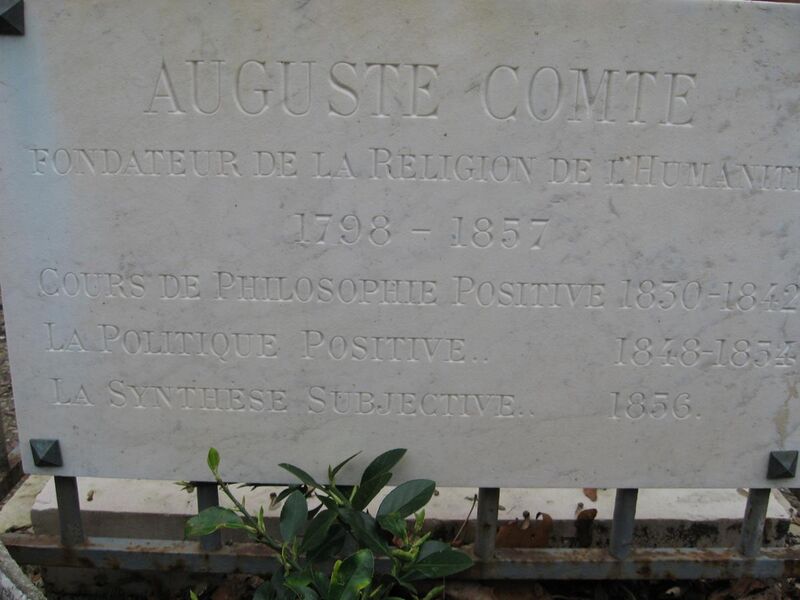 File:Grab von Auguste Comte.jpg