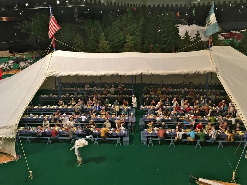 File:2017 Sarasota Ringling Museum Scale Model Circus Mess Tent FRD 8608.jpg