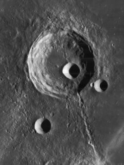 Krafft crater 4174 h2.jpg
