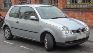 2002 Volkswagen Lupo E 1.0 Front (1).jpg