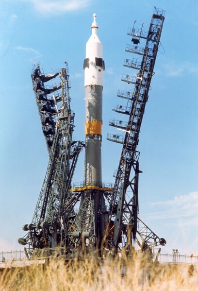 File:Soyuz 18 booster.jpg