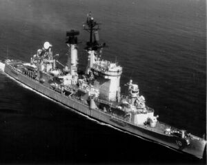 USS Albany (CG-10) underway 1970s.jpg