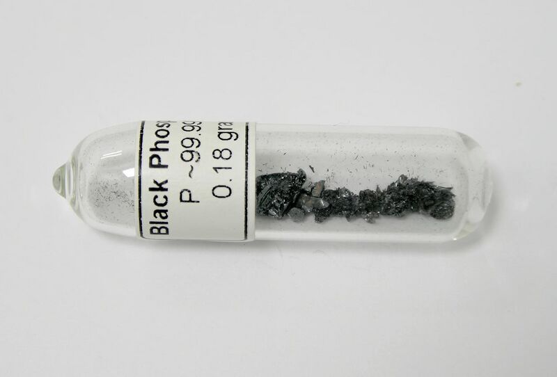 File:Black Phosphorus Ampoule.jpg