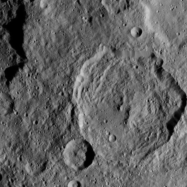 File:PIA19883-Ceres-DwarfPlanet-Dawn-3rdMapOrbit-HAMO-image7-20150821.jpg