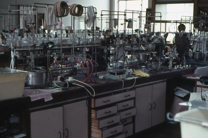 File:Laboratory 122 Cambridge Chemistry.jpg