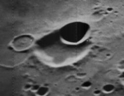 Resnik crater 5030 h2.jpg