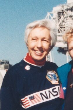 Seven Members of the First Lady Astronaut Trainees in 1995 - GPN-2002-000196-crop.jpg