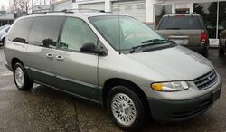 1997 Plymouth Grand Voyager LE silver.jpg