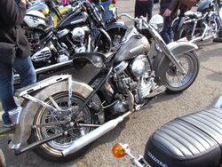 Harley Davidson 1200 Panhead 1950 (14130218107).jpg